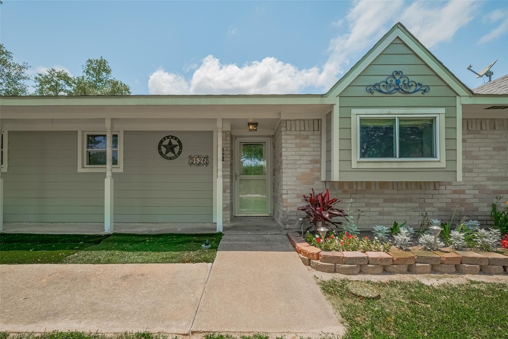 9526 Sandy Lane - Photo 3