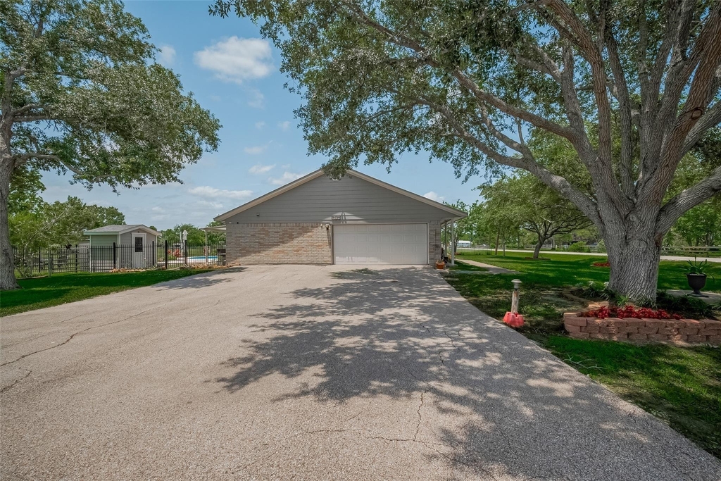 9526 Sandy Lane - Photo 31
