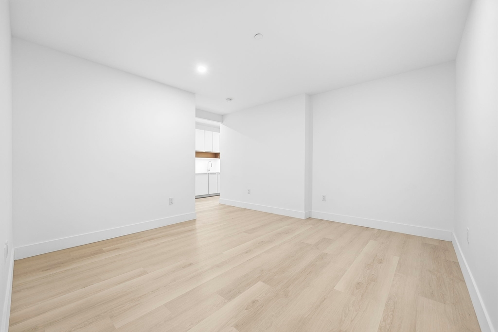 55 Broad Street - Photo 2