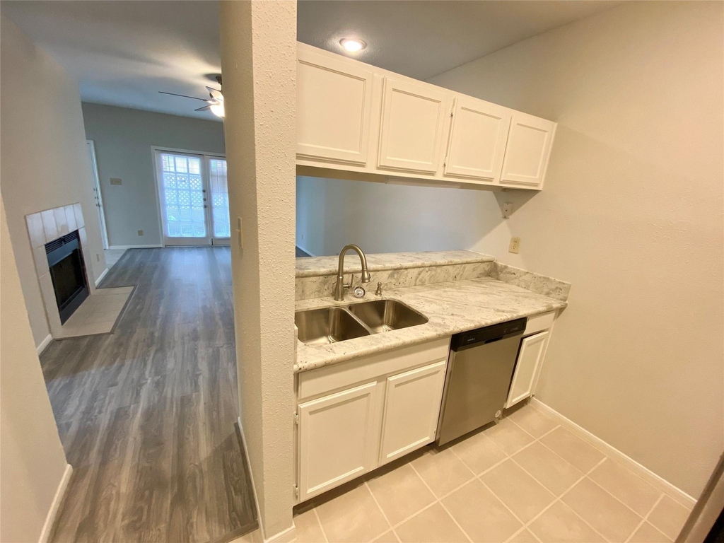 2121 El Paseo Street - Photo 5