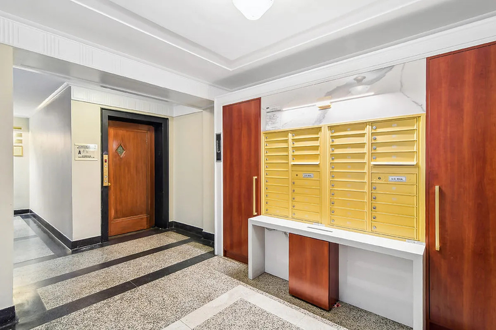 1 Jane Street - Photo 6