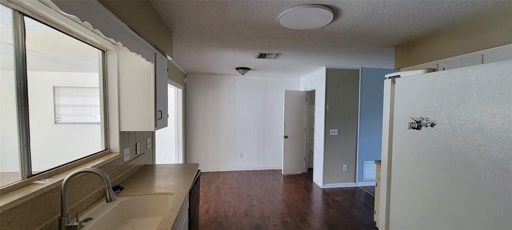 1425 Ne Old Mill Drive - Photo 3