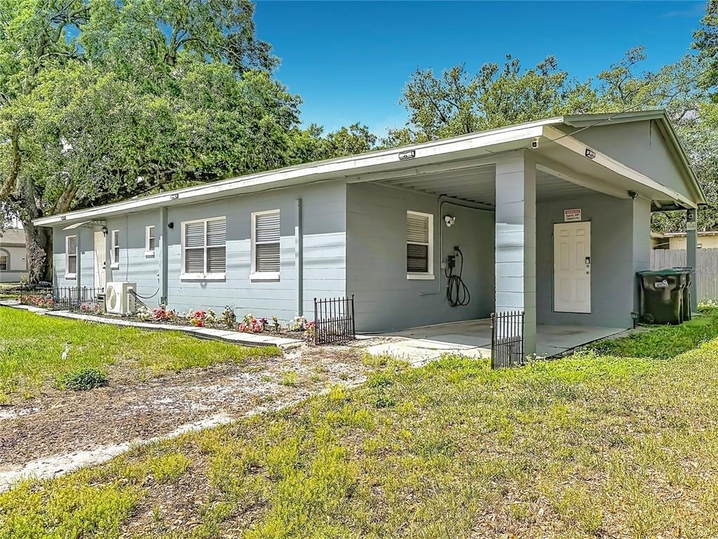 927 Hoffner Avenue - Photo 2