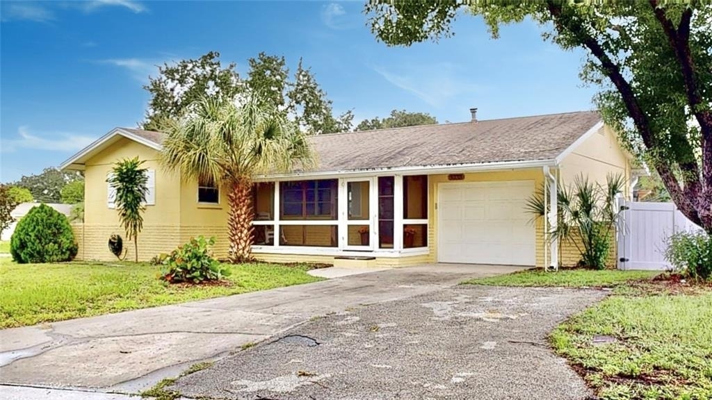 5233 52nd Way N - Photo 1