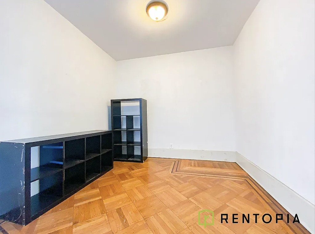 225 South 4th Street - Photo 7