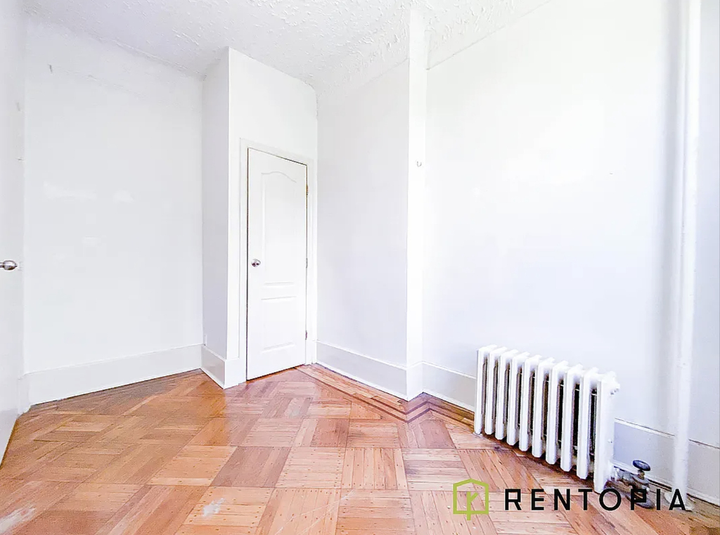 225 South 4th Street - Photo 3