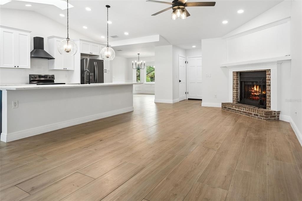 1046 Sylvia Lane - Photo 5