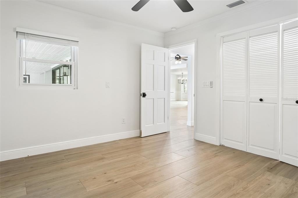 1046 Sylvia Lane - Photo 10