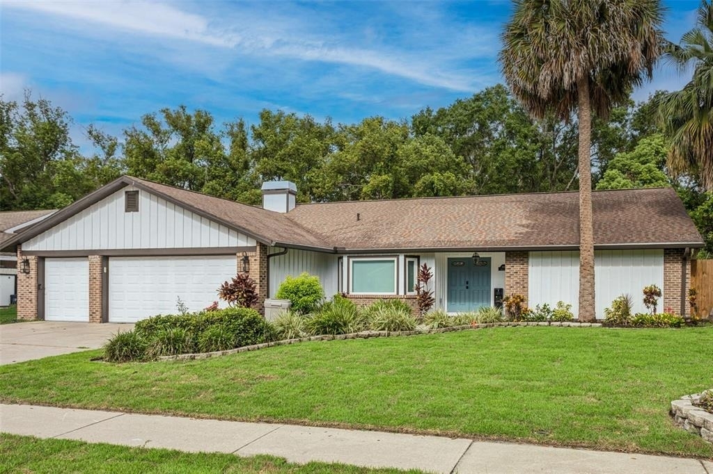 1046 Sylvia Lane - Photo 1