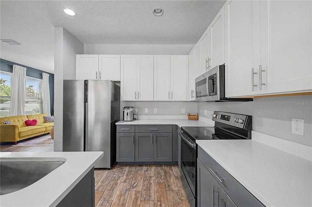 2126 W Spruce Street - Photo 12