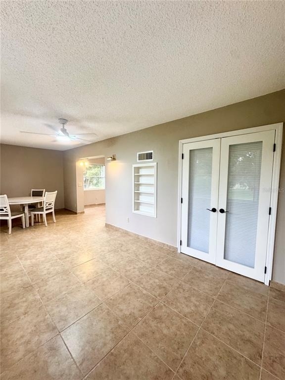 2402 Ecuadorian Way - Photo 9
