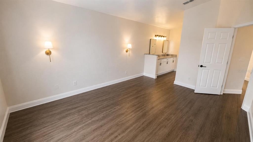 1712 Erin Brooke Drive - Photo 4
