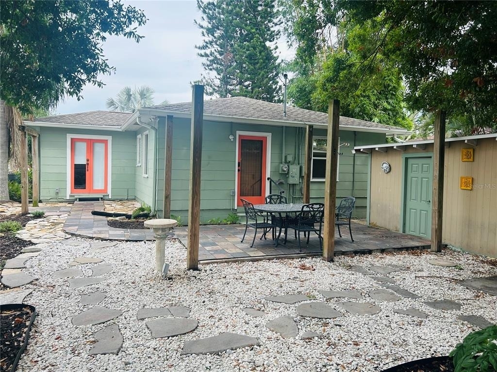 2813 46th Street S - Photo 2