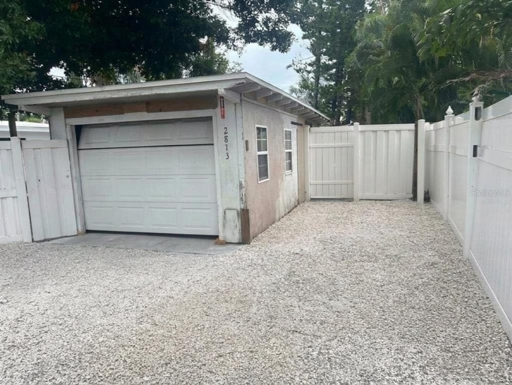 2813 46th Street S - Photo 4