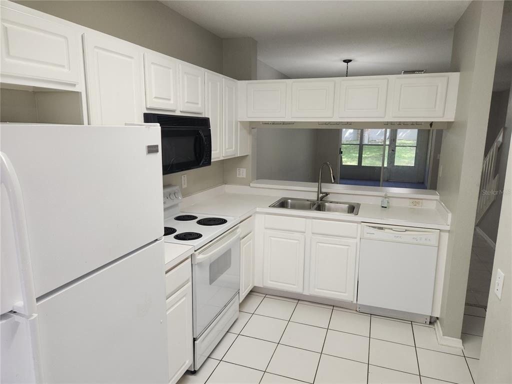 2302 Lake Woodberry Circle - Photo 2