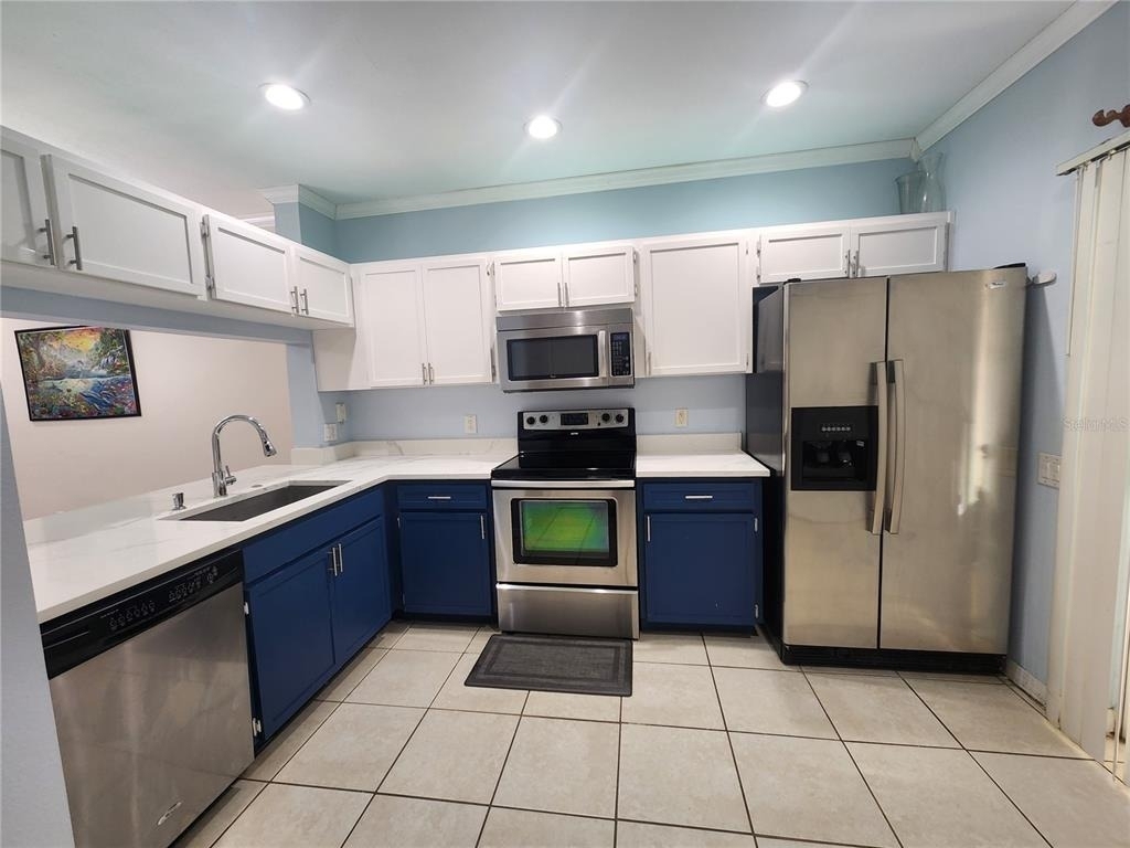 8637 Hunters Key Circle - Photo 6