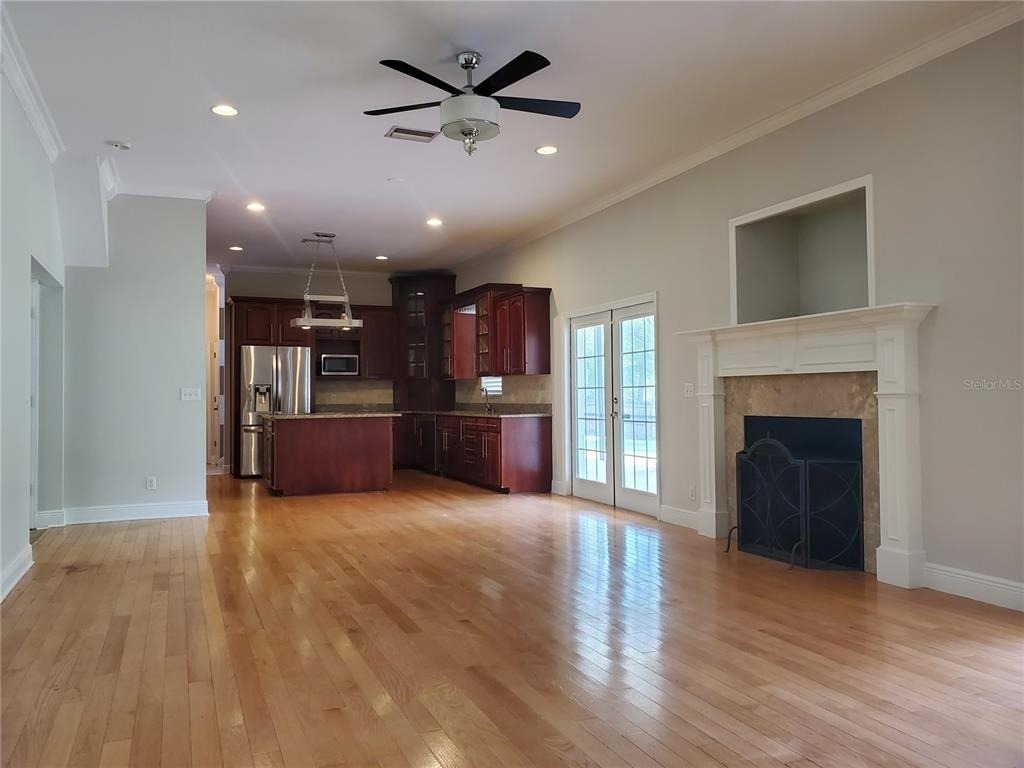 2121 Fairfield Avenue - Photo 5