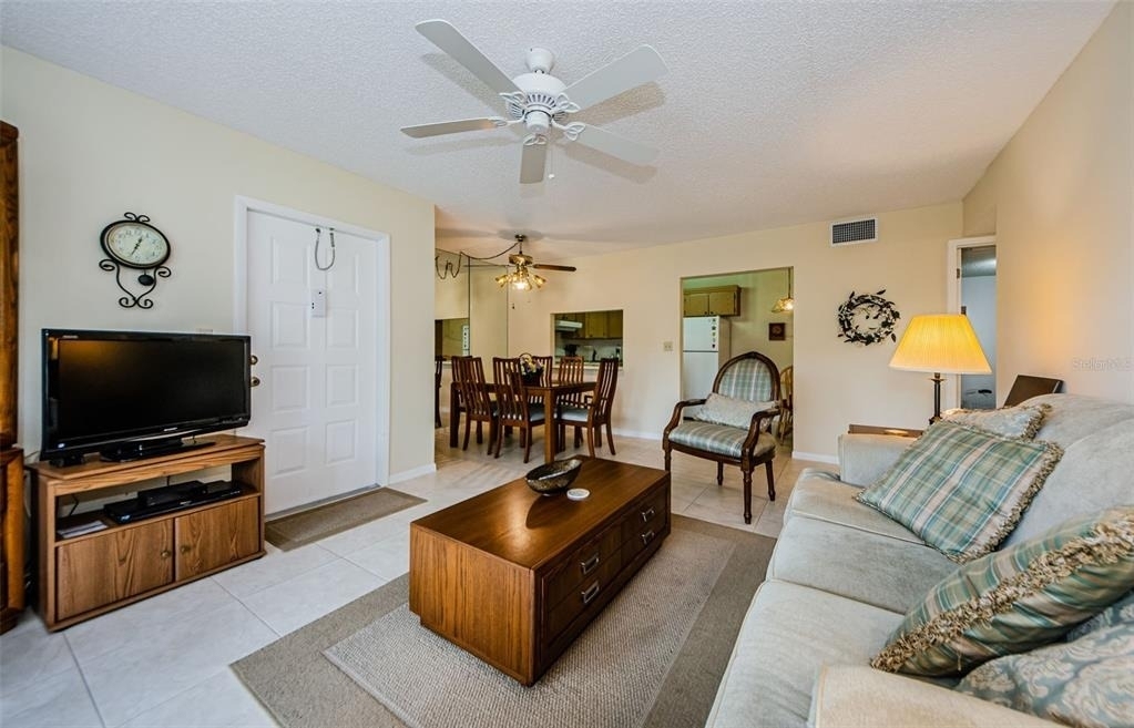 1151 Pine Ridge Circle W - Photo 10
