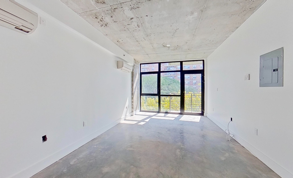 27 Montrose Avenue - Photo 12