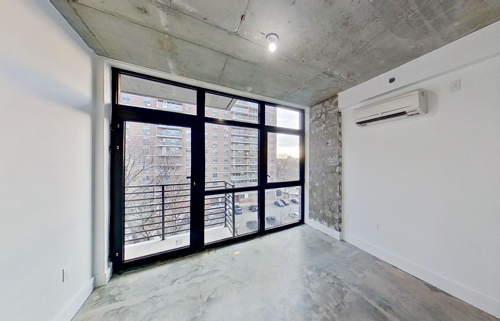 27 Montrose Avenue - Photo 15