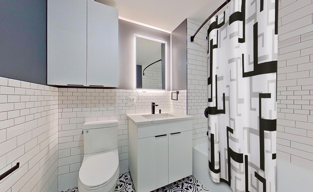 27 Montrose Avenue - Photo 4