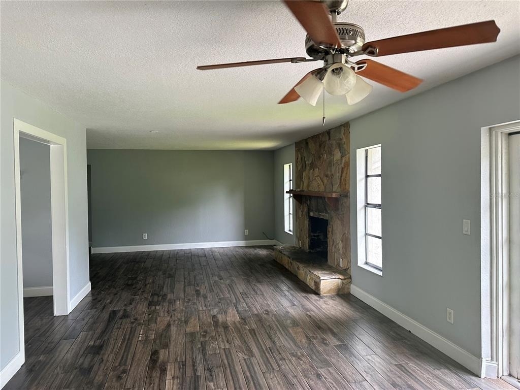 5020 Ne 7th Street - Photo 1