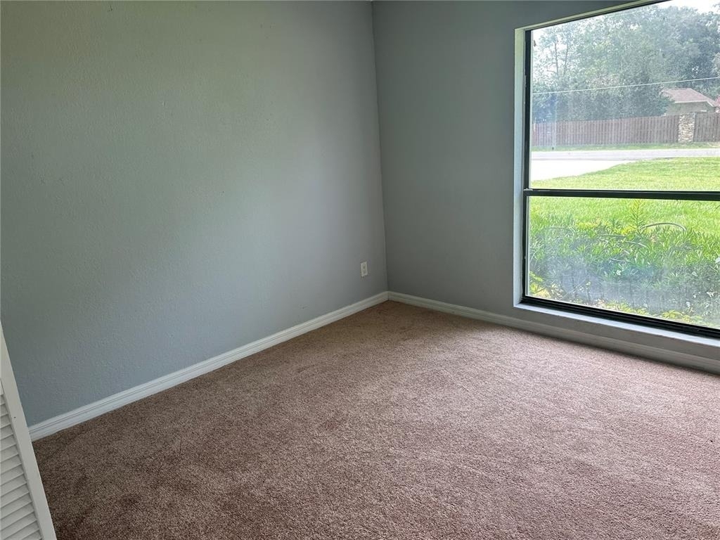 5020 Ne 7th Street - Photo 2