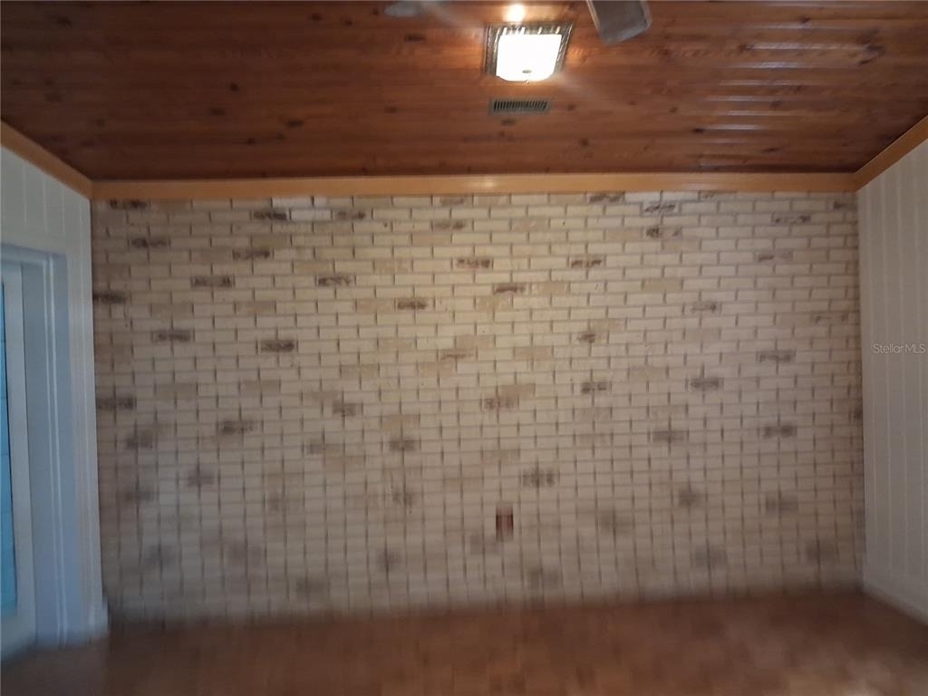 209 Bayshore Drive - Photo 10