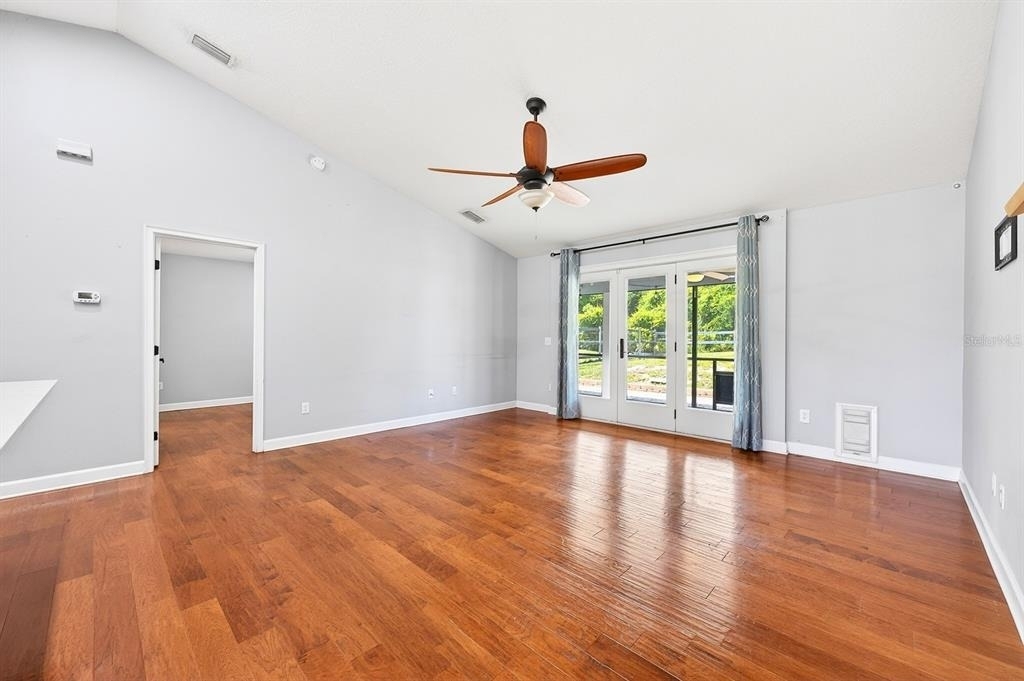 116 W 5th Street - Photo 11
