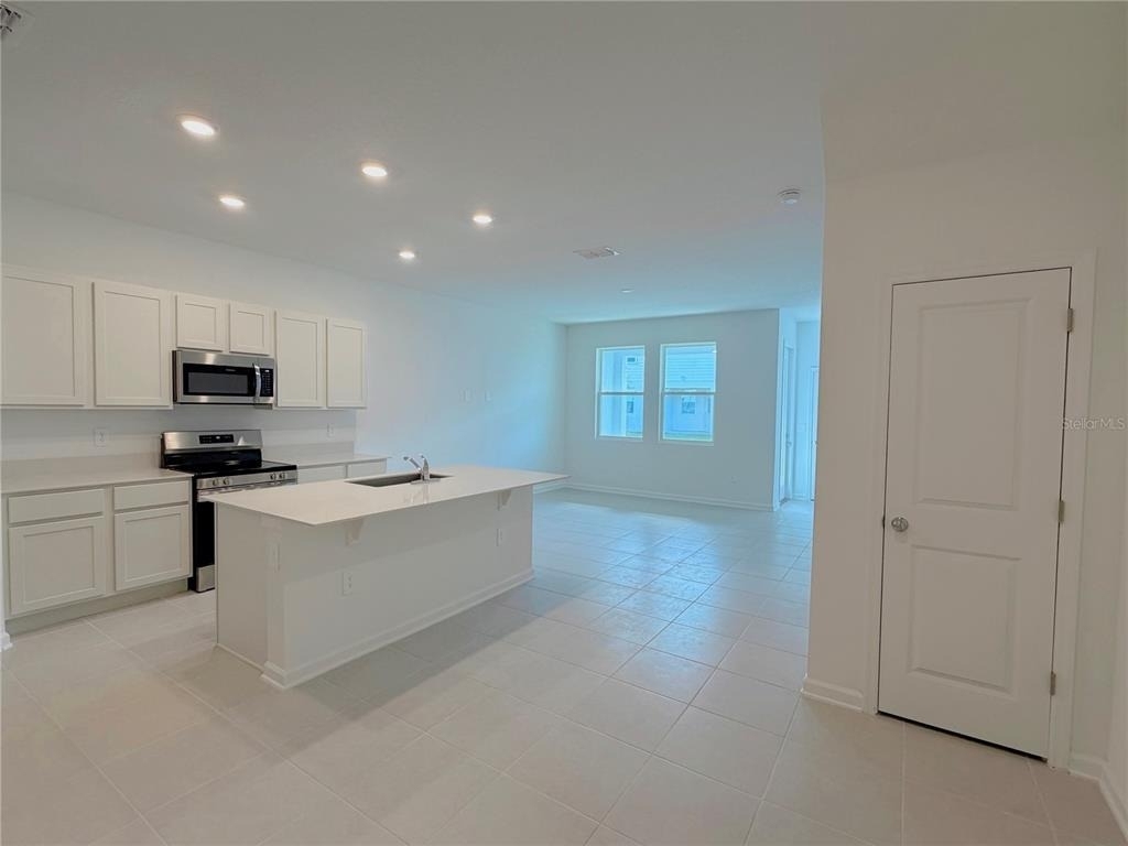 618 Poppy Lane - Photo 3