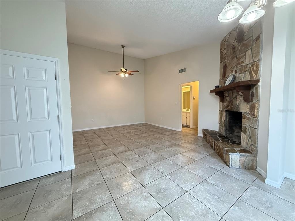3136 Julia Court - Photo 2
