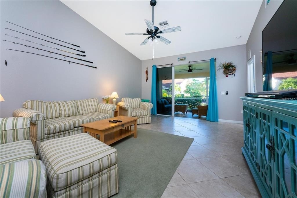 319 Monaco Drive - Photo 8