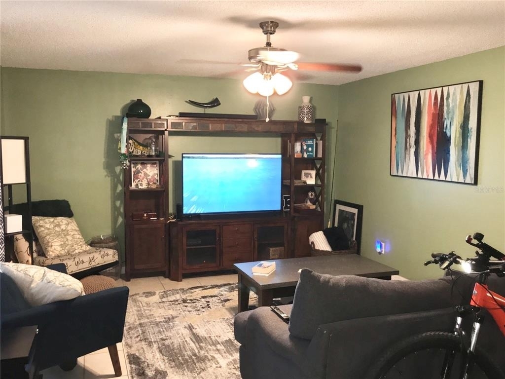 1930 Cattleya Drive - Photo 9