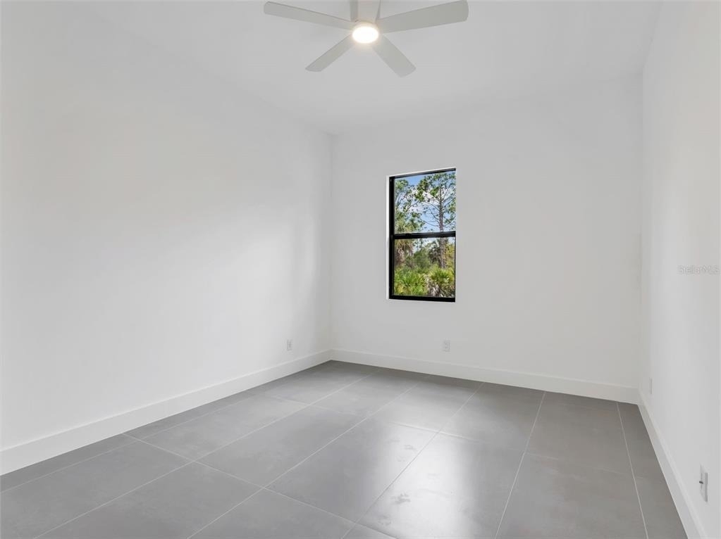 11225 Carnegie Avenue - Photo 18