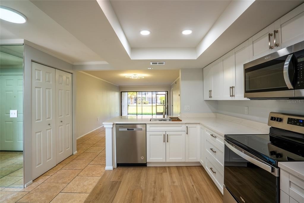 5797 Summer Side Lane - Photo 9