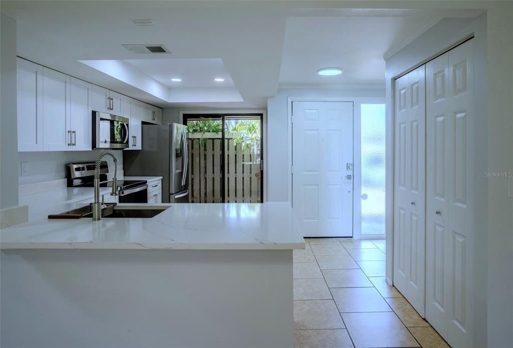 5797 Summer Side Lane - Photo 8