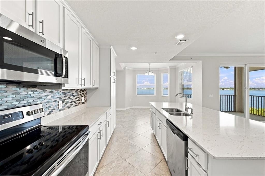 920 Tidewater Shores Loop - Photo 3