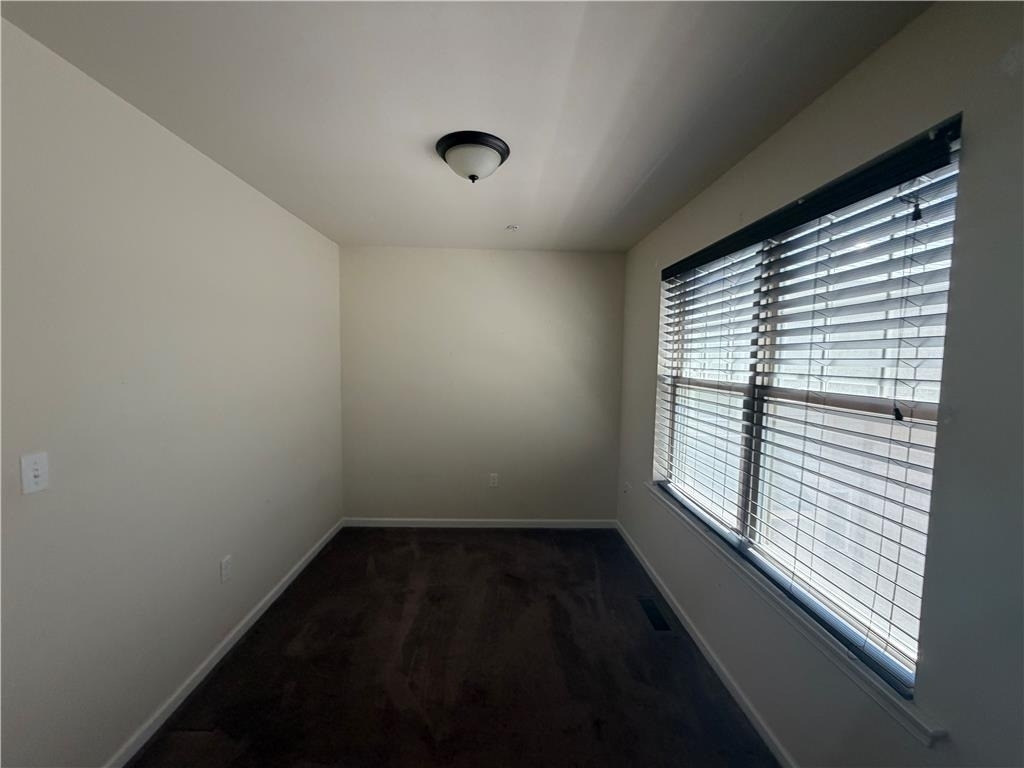 653 Linden Street - Photo 7