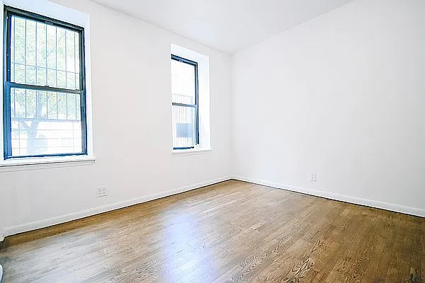 186 Claremont Avenue - Photo 2