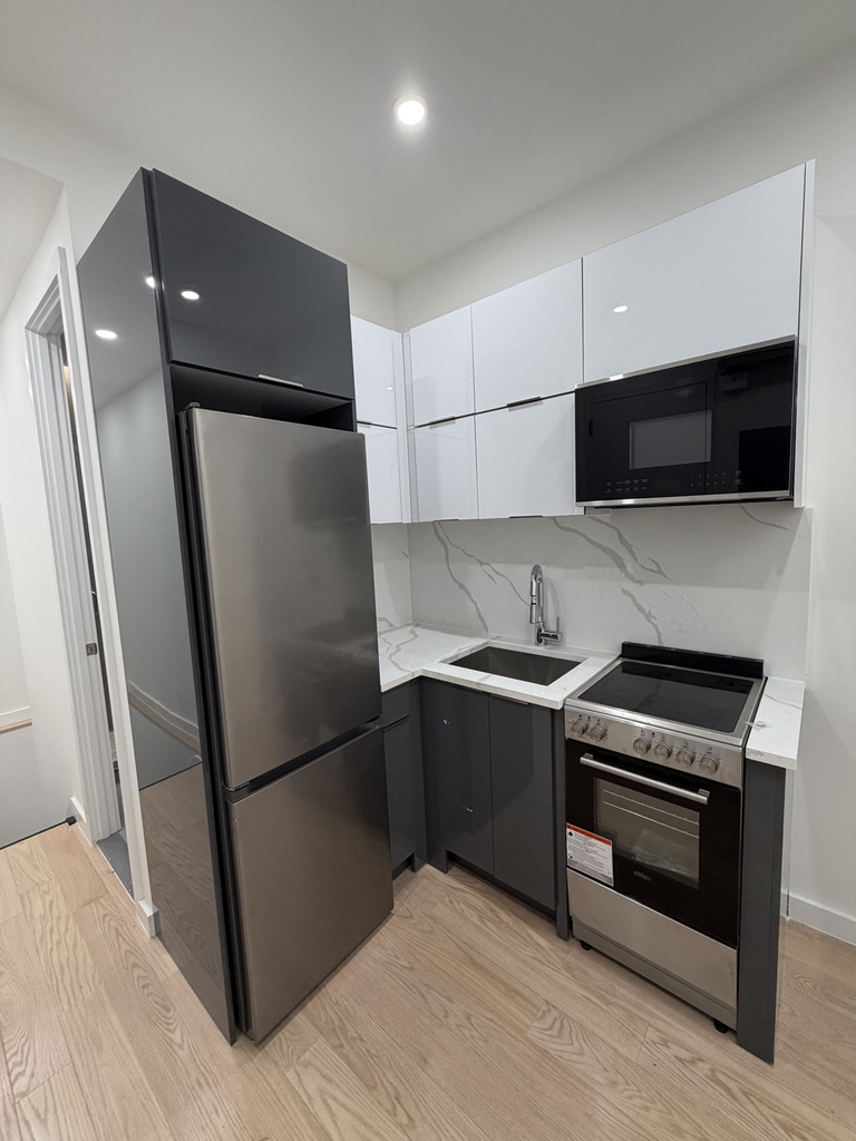 340 East 78th Street - Photo 1
