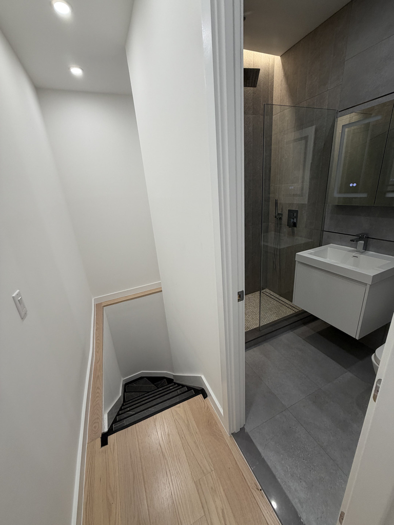 340 East 78th Street - Photo 5