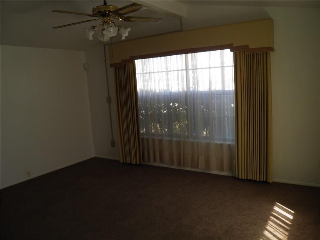 316 Pageant Court - Photo 2