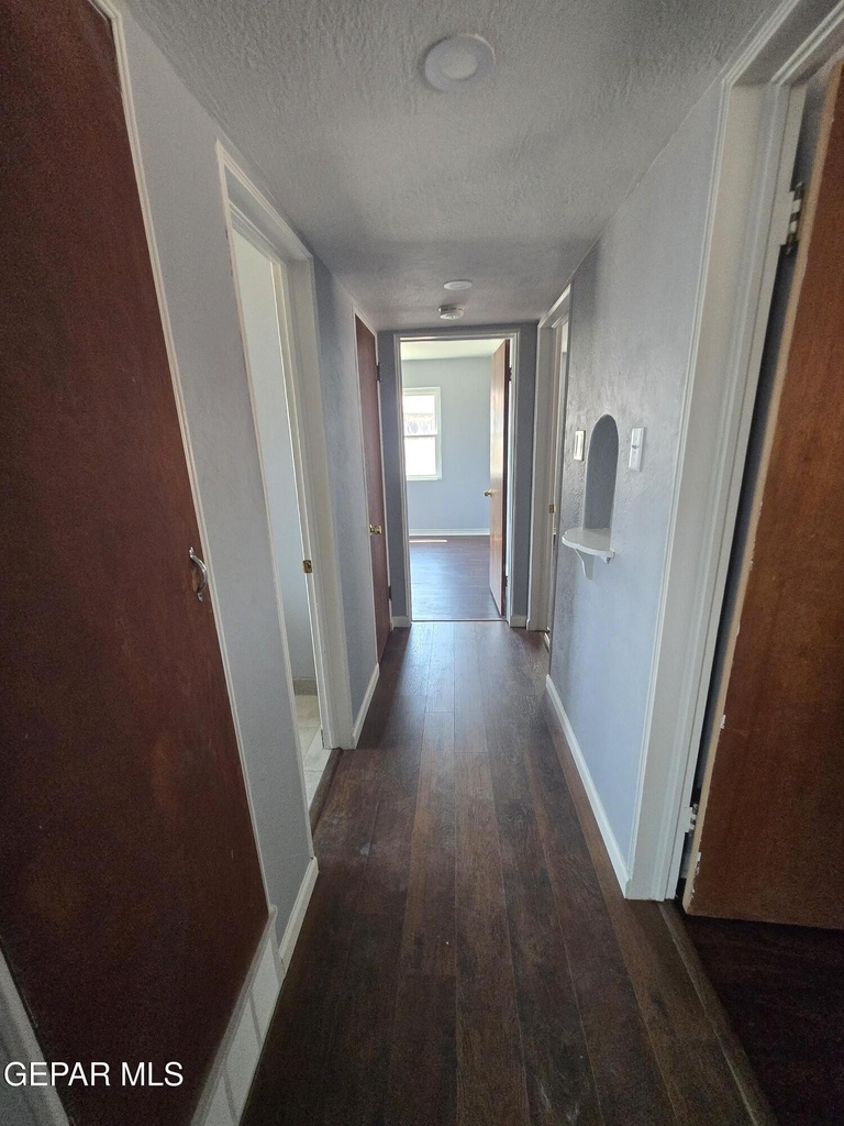323 Mary Jeanne Lane - Photo 7