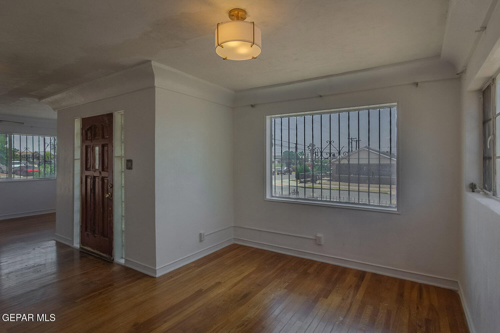 4029 Hueco Avenue - Photo 2