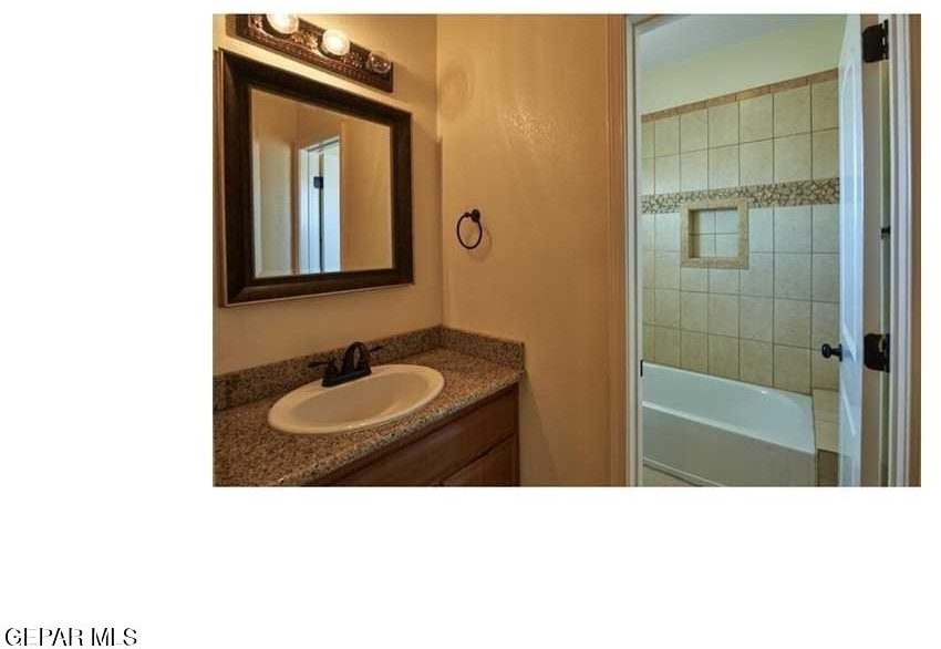 5817 Lawndale Drive - Photo 20