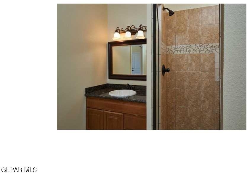 5817 Lawndale Drive - Photo 17