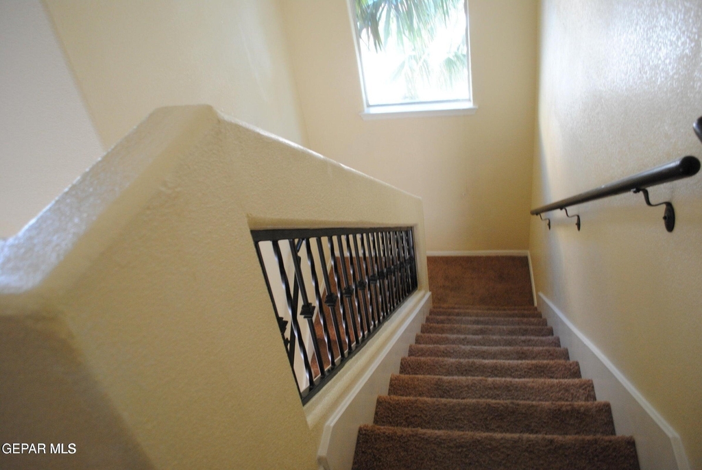 5817 Lawndale Drive - Photo 6