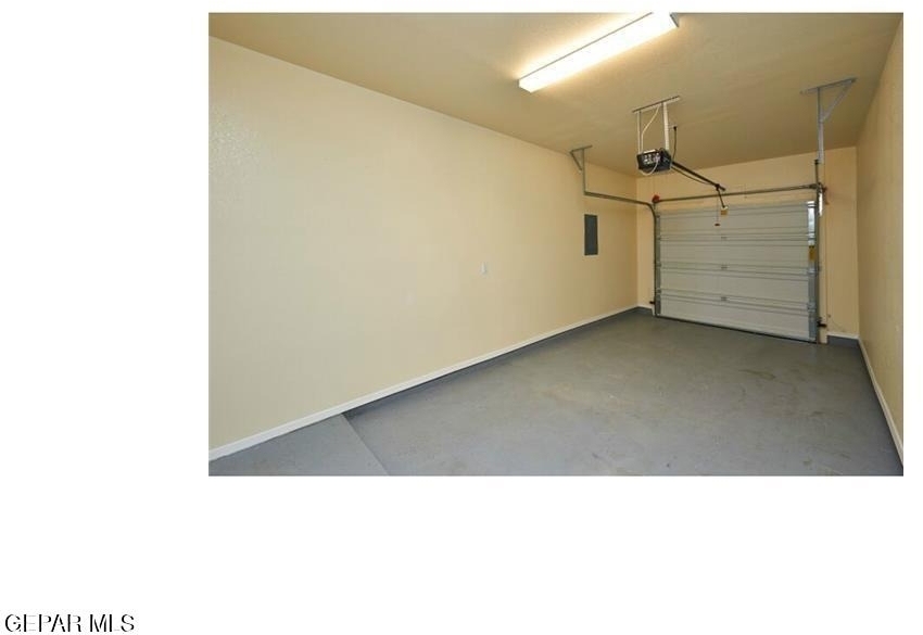 5817 Lawndale Drive - Photo 21