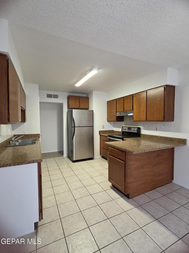 3005 Barkarian Place - Photo 9