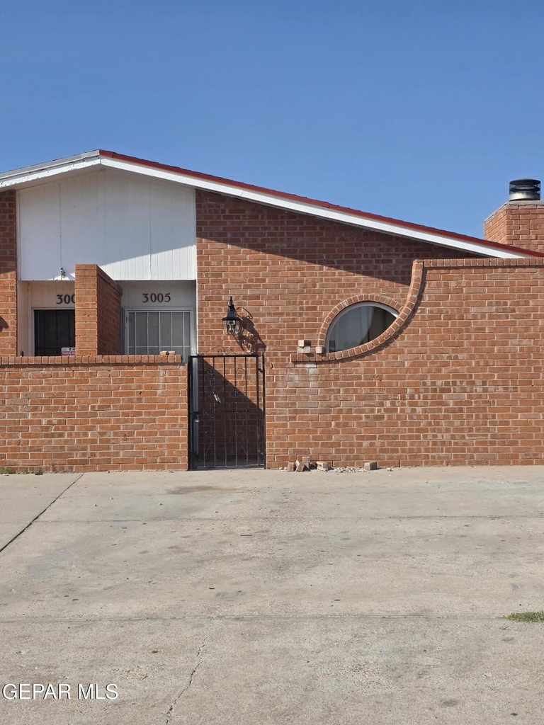 3005 Barkarian Place - Photo 0